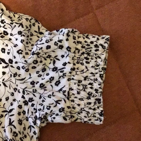 PacSun LA Hearts Floral Cropped Blouse - Picture 3 of 4